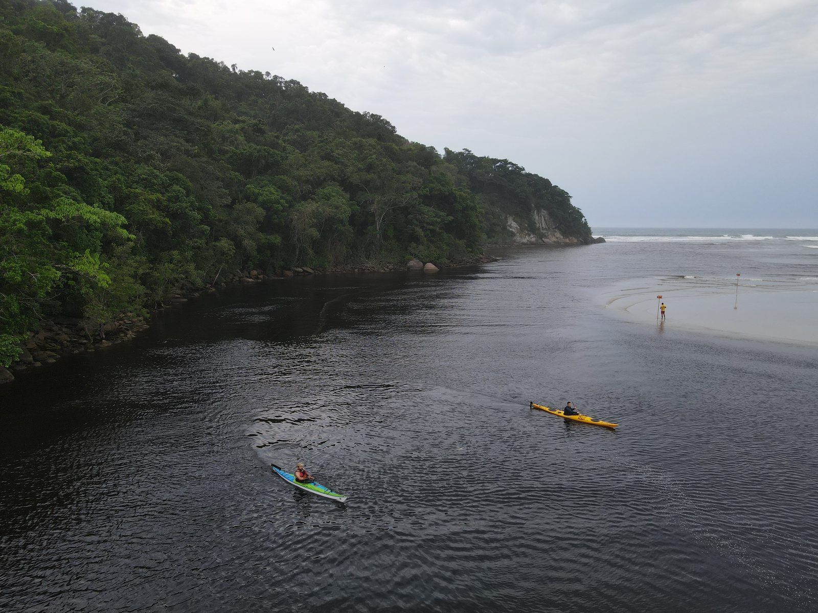 Passeio de caiaque em Rio Guaratuba, Bertioga