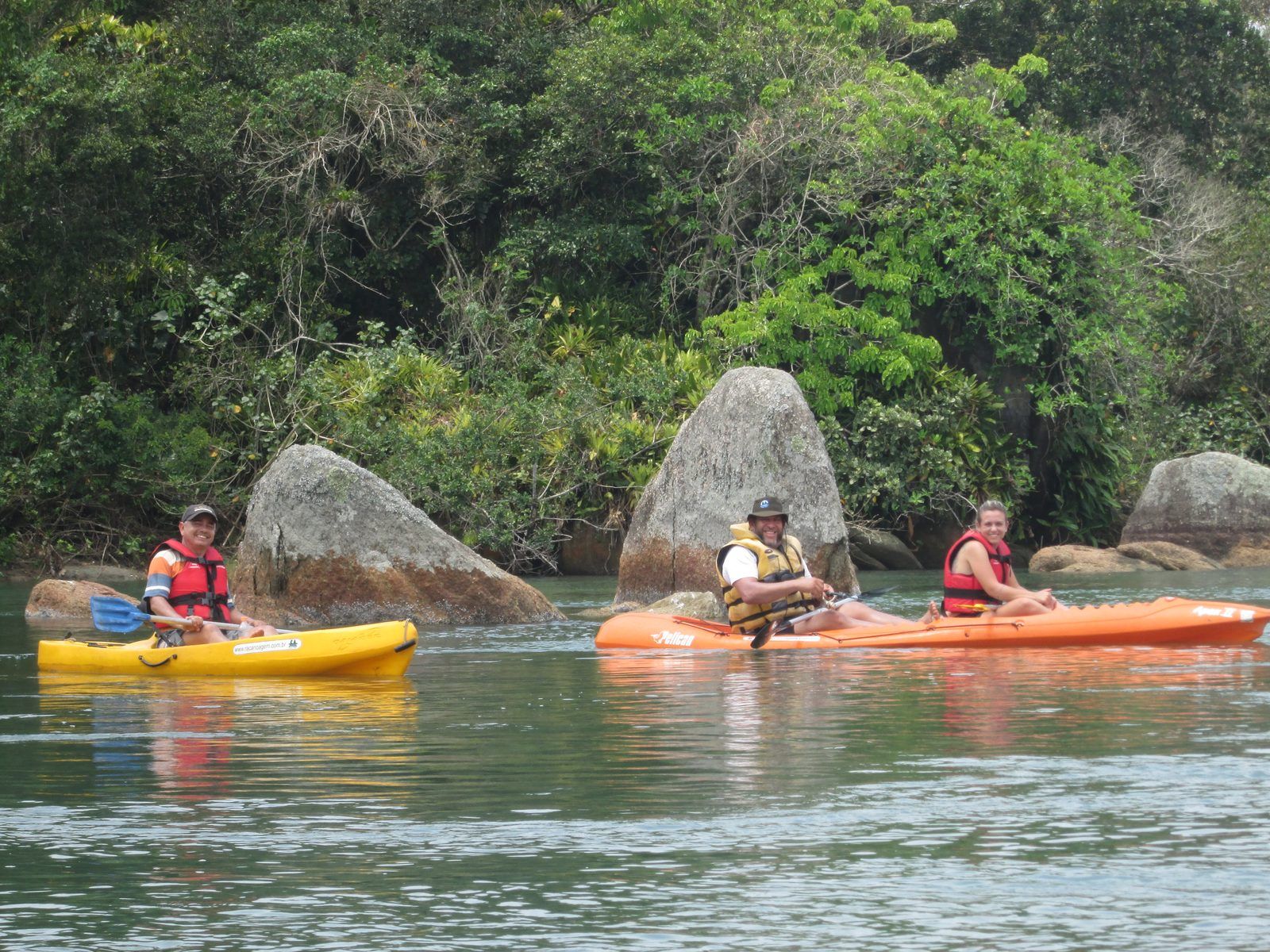 Passeio de caiaque em Rio Itaguaré, Bertioga